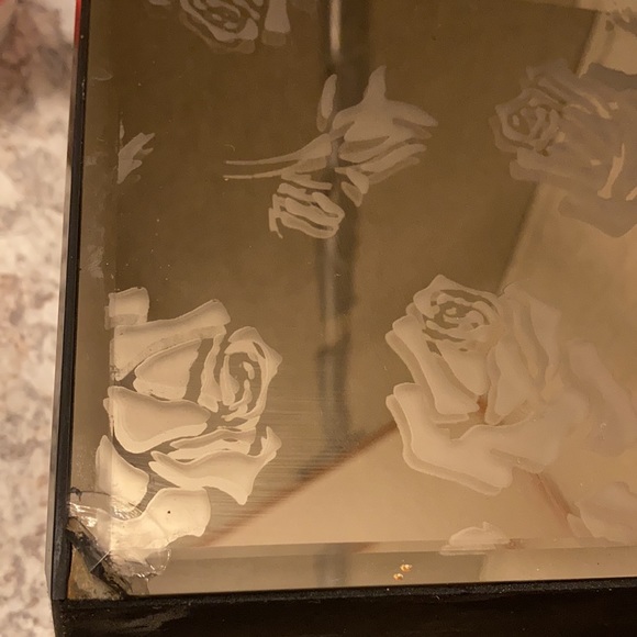 SQUARE SMOKED GLASS JEWELRY WITH ROSE 🌹 ART DECOR - Picture 5 of 10